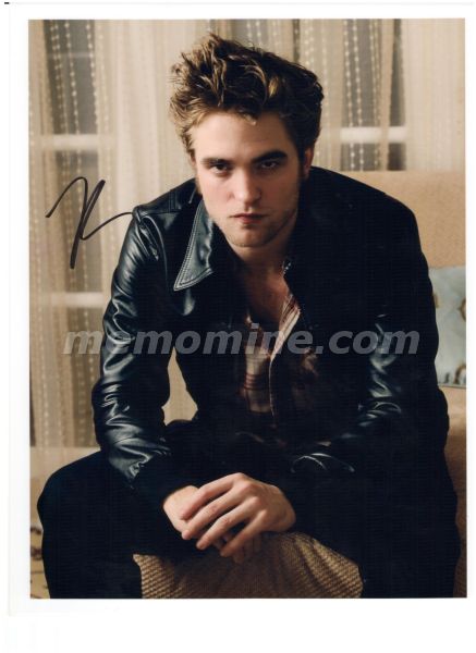 Pattinson Robert Twilight Original Autograph w/ COA - Click Image to Close